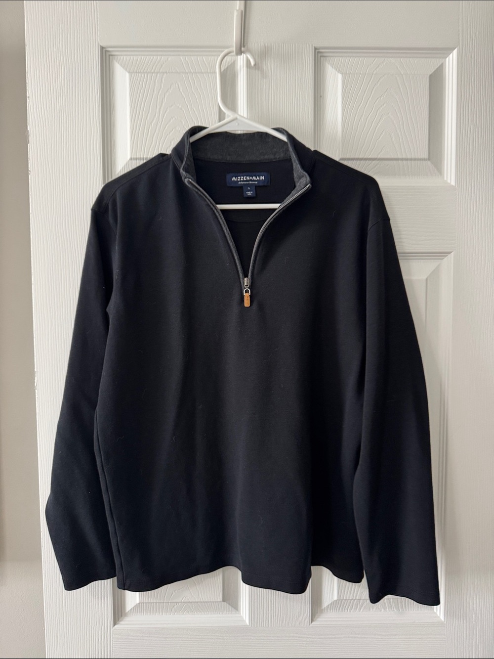 Mizzen+Main Men’s Black Quarter-Zip Pullover